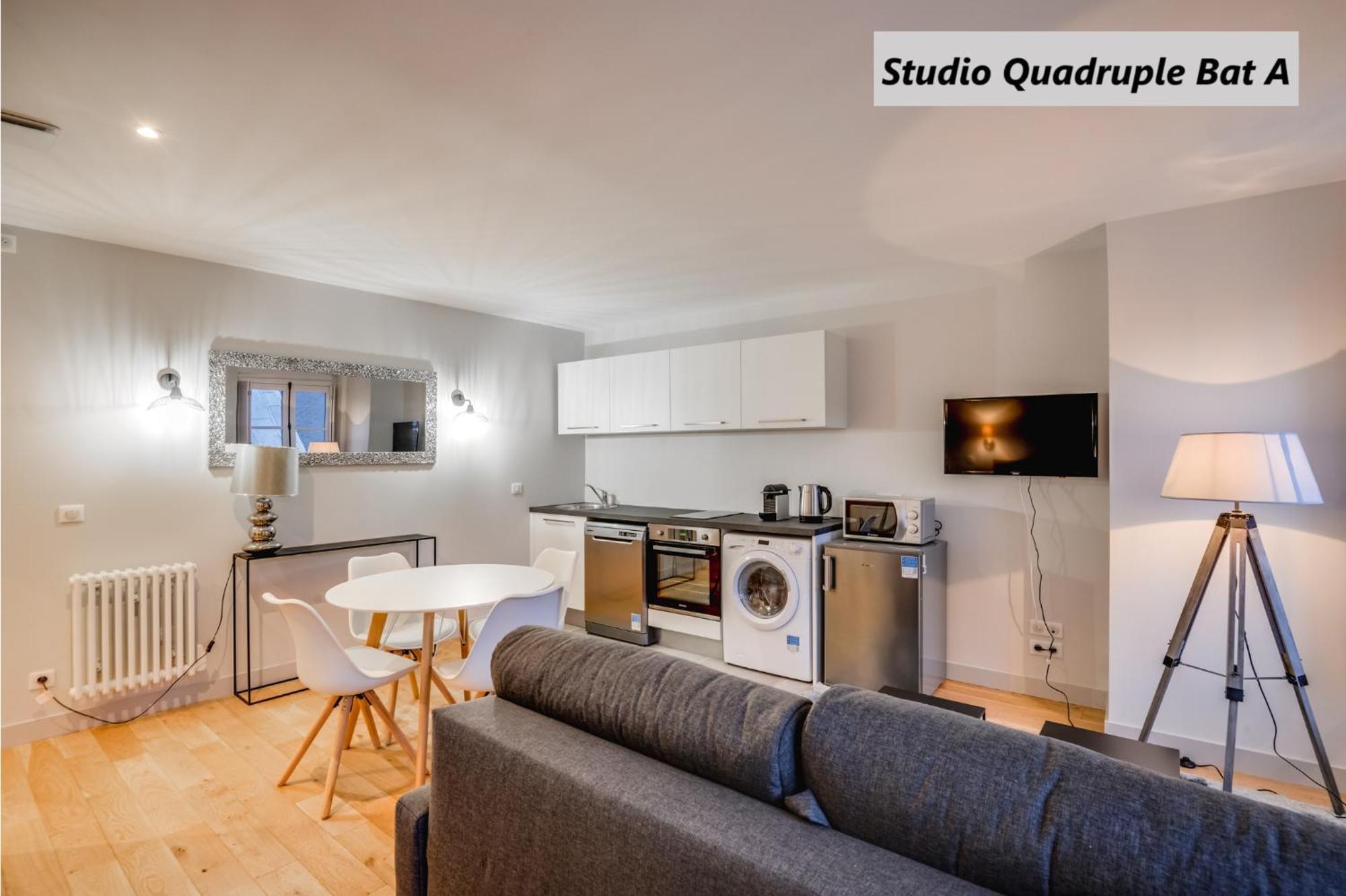 Apparts De L'Oncle Louis แวร์ซาย ภายนอก รูปภาพ