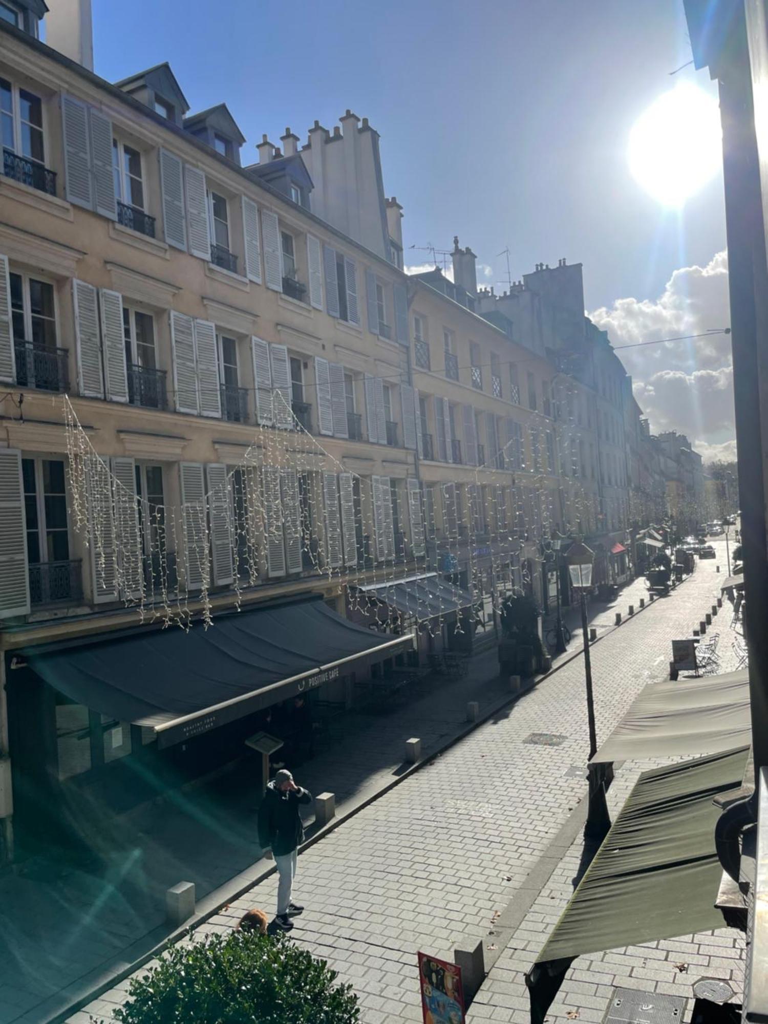 Apparts De L'Oncle Louis แวร์ซาย ภายนอก รูปภาพ