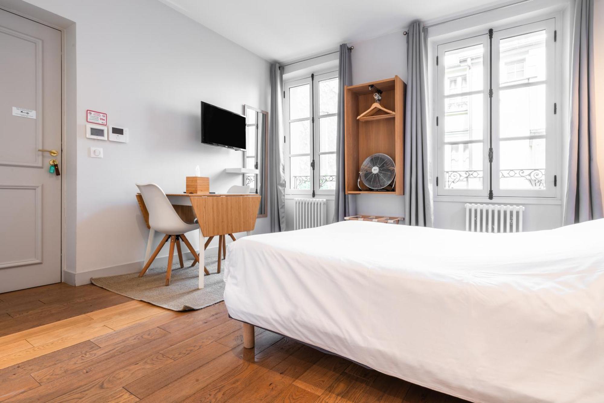 Apparts De L'Oncle Louis แวร์ซาย ภายนอก รูปภาพ